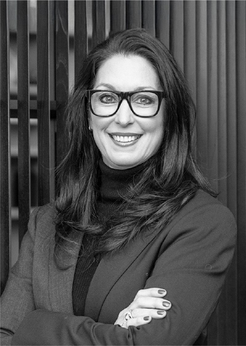 Dossier de presse | 809-44 - Communiqué de presse | AZURE Announces The Jury of the 2025 AZ Awards–Now Open for Entries - AZURE Media - Concours - 2025 AZ Awards Juror<br>Simone Vingerhoets-Ziesmann, EVP for the Americas, Ligne Roset<br style=""> - Crédit photo : AZURE