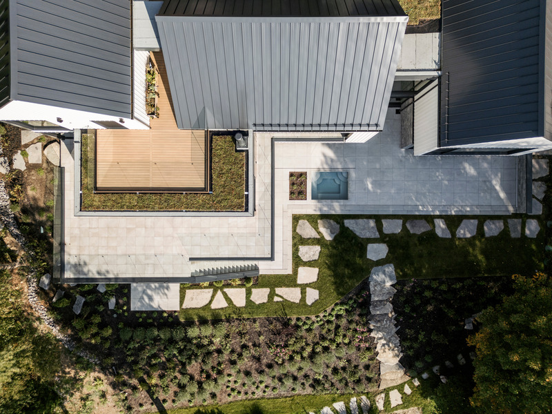 Dossier de presse | 5913-02 - Communiqué de presse | Les Pavillons du Lac - Agence Spatiale - Architecture résidentielle - Crédit photo : Paul Dussault