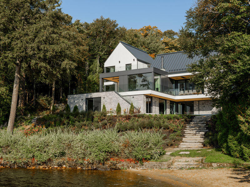 Dossier de presse | 5913-02 - Communiqué de presse | Les Pavillons du Lac - Agence Spatiale - Architecture résidentielle - Crédit photo : Paul Dussault