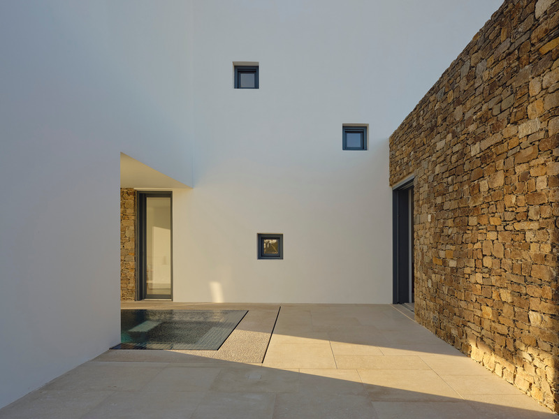 Press kit | 5840-01 - Press release | Tetris House - ARP - Architecture Research Practice - Residential Architecture - Photo credit:  Giulio Ghirardi 