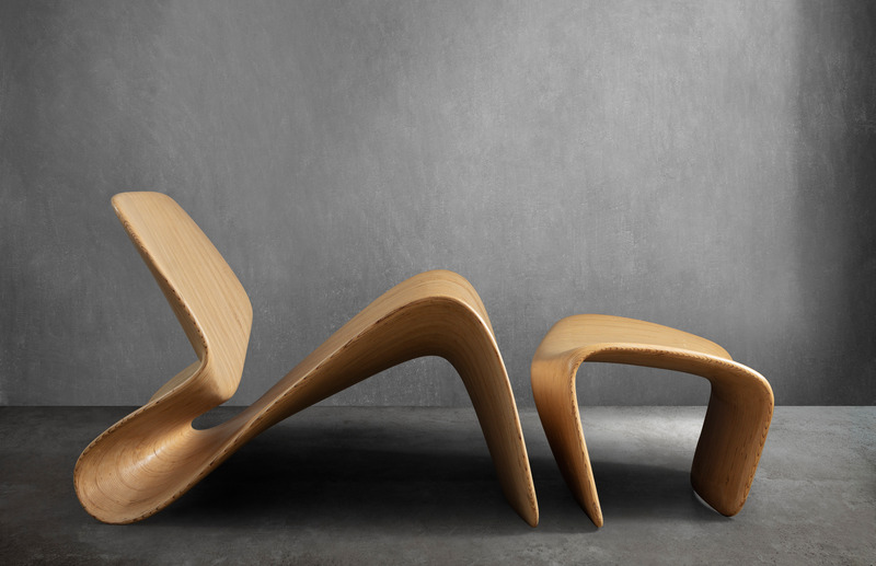 Press kit | 6986-03 - Press release | andblack design studio Debuts Internationally with LOOP Furniture Series - andblack design studio - Product -  LOOP lounger with ottoman  - Photo credit: Darshal Savla