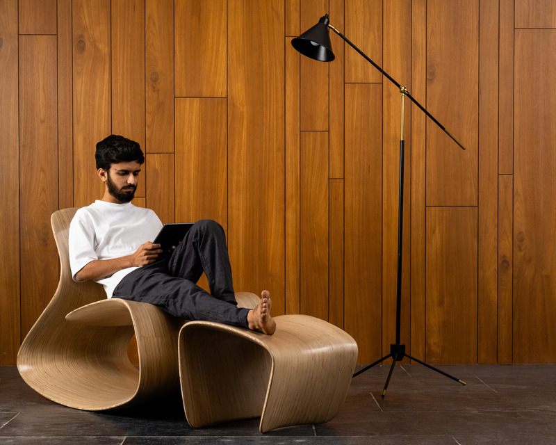 Press kit | 6986-03 - Press release | andblack design studio Debuts Internationally with LOOP Furniture Series - andblack design studio - Product -  LOOP rocker with ottoman  - Photo credit: Ravi Mistry