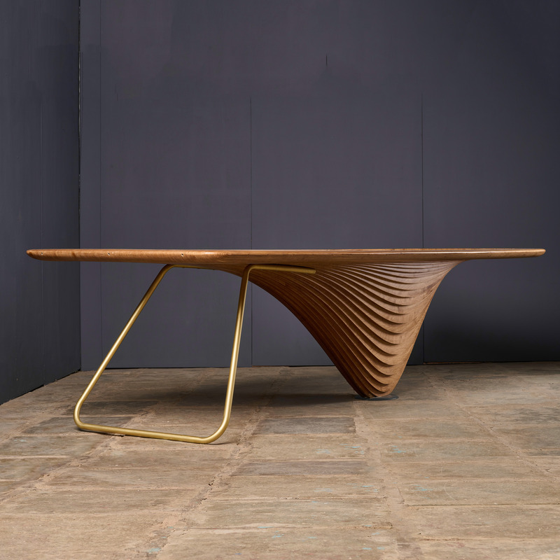 Press kit | 6986-03 - Press release | andblack design studio Debuts Internationally with LOOP Furniture Series - andblack design studio - Product -  LOOP dip table  - Photo credit: Ravi Mistry