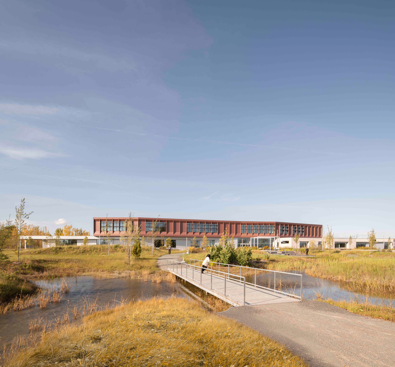 Dossier de presse | 1170-10 - Communiqué de presse | L’Espace citoyen des Confluents : une architecture résiliente au service de la communauté - Cardin Julien - Architecture institutionnelle - Crédit photo : David Boyer
