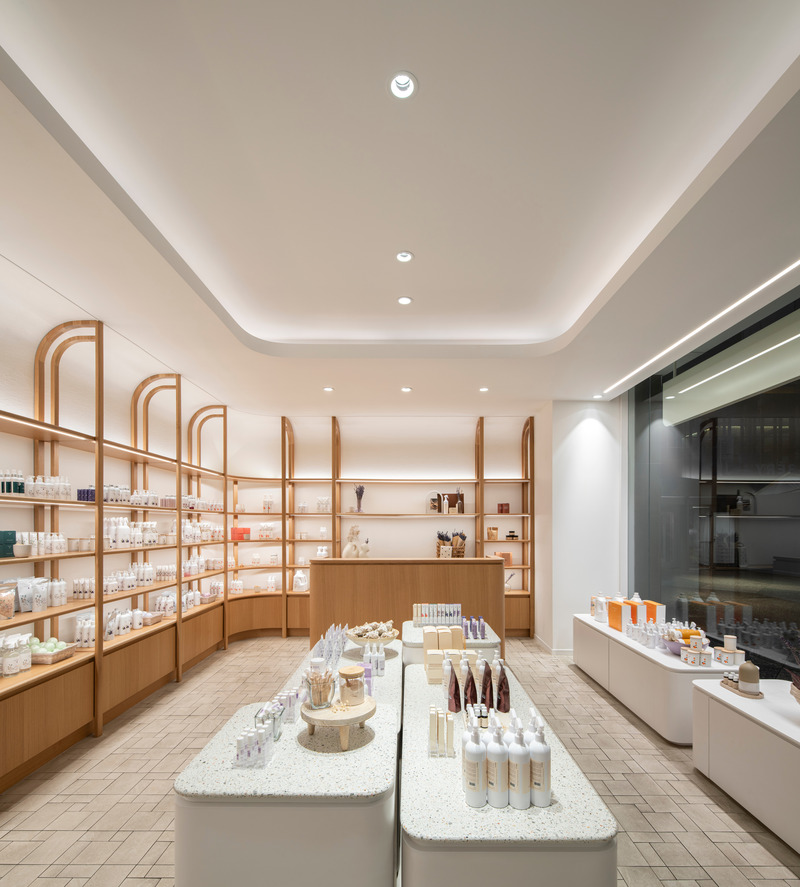 Dossier de presse | 865-62 - Communiqué de presse | La Maison Lavande au centre-ville de Montréal, de la ferme à la boutique - Lemay - Design d’intérieur commercial - Crédit photo : David Boyer