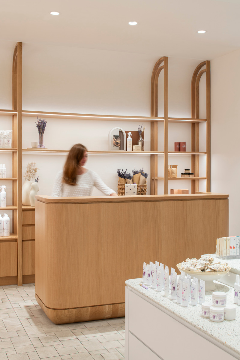Dossier de presse | 865-62 - Communiqué de presse | La Maison Lavande au centre-ville de Montréal, de la ferme à la boutique - Lemay - Design d’intérieur commercial - Crédit photo : David Boyer