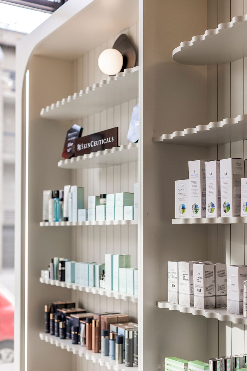 Dossier de presse | 6480-02 - Communiqué de presse | Espace Skins, la clinique médico-esthétique qui allie élégance, fonctionnalité, confort et confidentialité - Indee Design - Design d’intérieur commercial - Crédit photo : Caroline Thibault