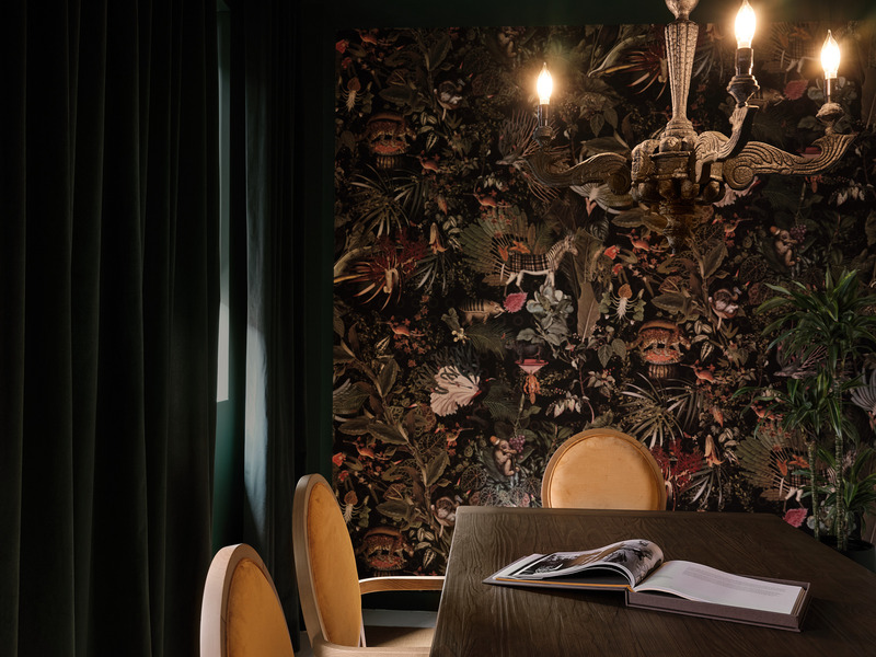 Press kit | 1152-16 - Press release | HUMÀ Design + Architecture and LumiGroup Embrace Maximalism at Club Saint-Denis - LumiGroup - Commercial Interior Design - Club St-Denis - Photo credit: Maxime Brouillet