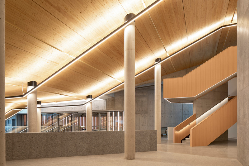 Dossier de presse | 865-63 - Communiqué de presse | Nouveau pavillon d’accueil de l’Oratoire Saint-Joseph : un ajout contemporain à l'un des sites culturels les plus fréquentés de Montréal - Lemay - Architecture institutionnelle - Crédit photo : Adrien Williams