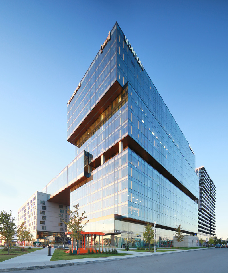 Dossier de presse | 1303-27 - Communiqué de presse | Espace Montmorency : un modèle de densification intelligente qui redéfinit le centre-ville de la couronne nord - Montoni, Fonds immobilier de solidarité FTQ & Sid Lee Architecture - Architecture résidentielle - Crédit photo : Carl-Antonyn Dufault