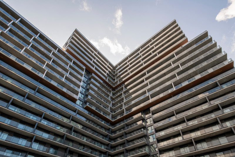 Dossier de presse | 1303-27 - Communiqué de presse | Espace Montmorency : un modèle de densification intelligente qui redéfinit le centre-ville de la couronne nord - Montoni, Fonds immobilier de solidarité FTQ & Sid Lee Architecture - Architecture résidentielle - Crédit photo : David Boyer