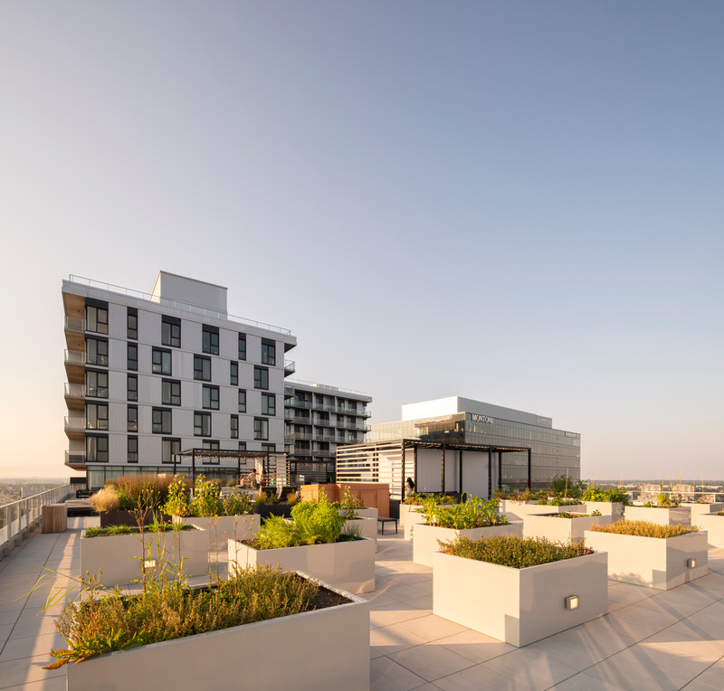 Dossier de presse | 1303-27 - Communiqué de presse | Espace Montmorency : un modèle de densification intelligente qui redéfinit le centre-ville de la couronne nord - Montoni, Fonds immobilier de solidarité FTQ & Sid Lee Architecture - Architecture résidentielle - Crédit photo : David Boyer