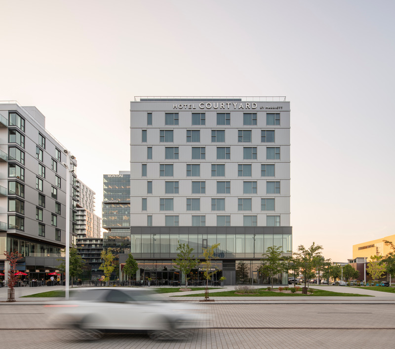 Dossier de presse | 1303-27 - Communiqué de presse | Espace Montmorency : un modèle de densification intelligente qui redéfinit le centre-ville de la couronne nord - Montoni, Fonds immobilier de solidarité FTQ & Sid Lee Architecture - Architecture résidentielle - Crédit photo : David Boyer