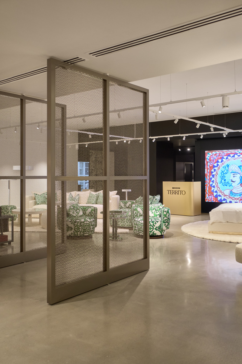 Press kit | 5174-07 - Press release | Maison Territo: An Immersive Journey into Italian Luxury at Royalmount - Maison Territo & blanchette archi.design - Commercial Architecture - Swing doors - Photo credit: Phil Bernard