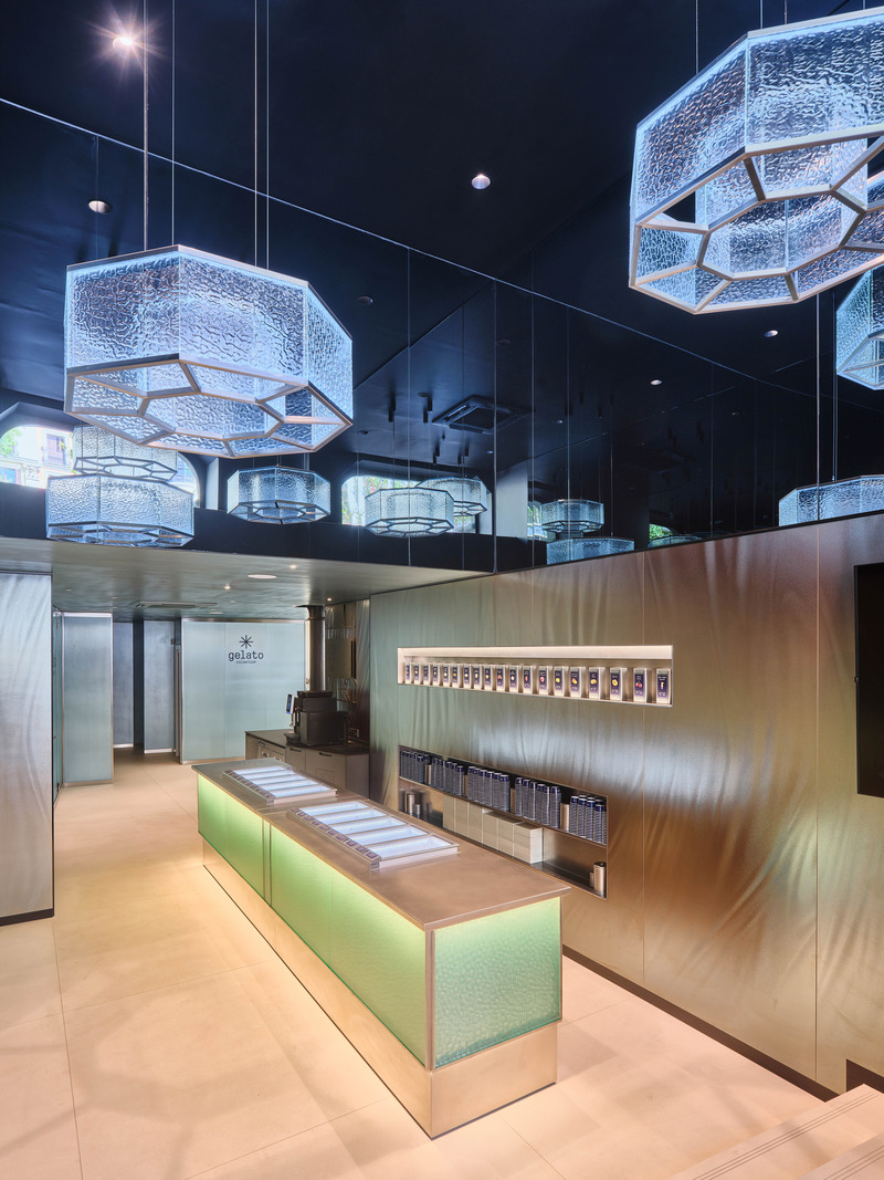 Dossier de presse | 3724-16 - Communiqué de presse | Gelato Collection - EL EQUIPO CREATIVO - Design d’intérieur commercial - Crédit photo : Photo credit: Adrià Goula