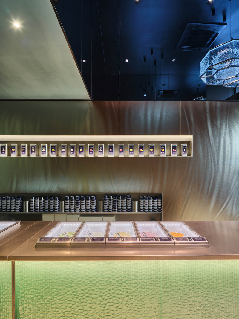 Dossier de presse | 3724-16 - Communiqué de presse | Gelato Collection - EL EQUIPO CREATIVO - Design d’intérieur commercial - Crédit photo : Photo credit: Adrià Goula