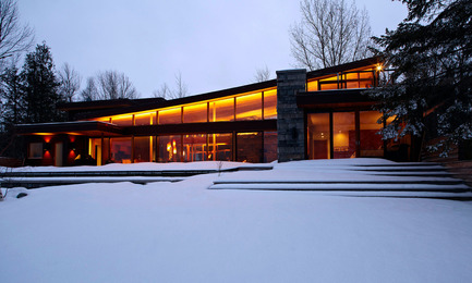 Dossier de presse | 830-01 - Communiqué de presse | Christie Beach Residence - Altius Architecture Inc. - Architecture résidentielle