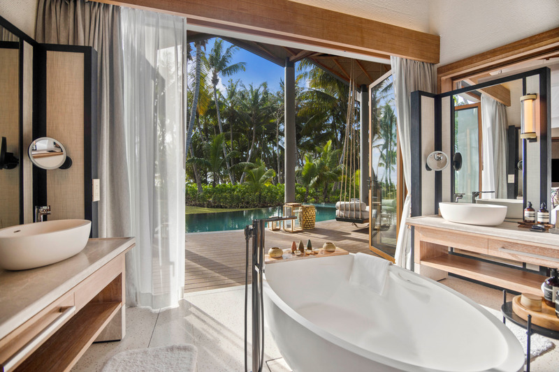 Press kit | 7684-01 - Press release | Waldorf Astoria Seychelles Platte Island:   A New Era of Luxury in the      Seychelles - Eco-id Architects - Commercial Architecture -  Villa - Bathroom   - Photo credit: Waldorf Astoria Seychelles Platte Island