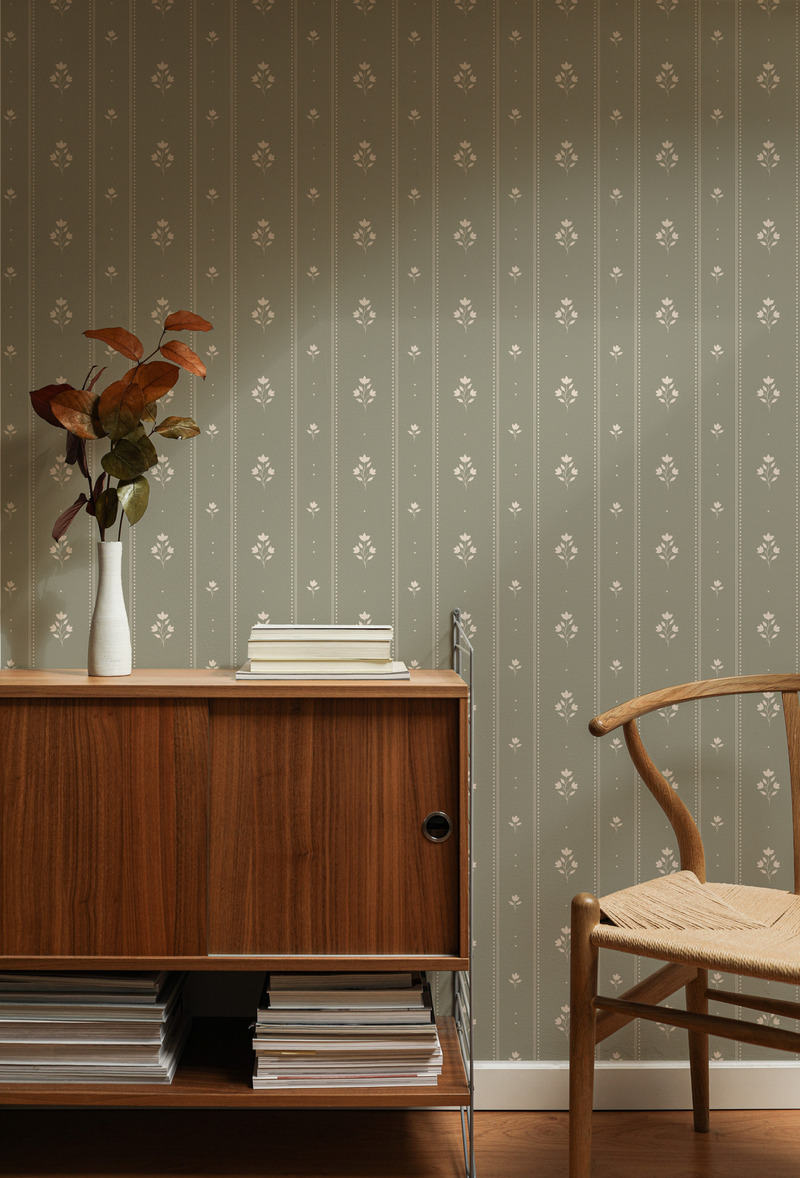Press kit | 7538-02 - Press release | Printed Decor Unveils an Exclusive Wallpaper Collection by Natasha Prévost - Printed Decor - Art - Vintage pink florals Self-adhesive Wallpaper - Photo credit: Printed Decor