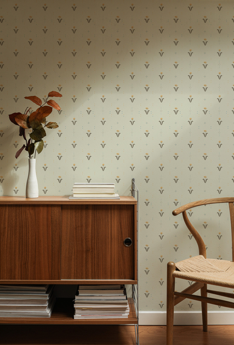 Press kit | 7538-02 - Press release | Printed Decor Unveils an Exclusive Wallpaper Collection by Natasha Prévost - Printed Decor - Art - Tulips &amp; Co Self-adhesive Wallpaper - Photo credit: Printed Decor