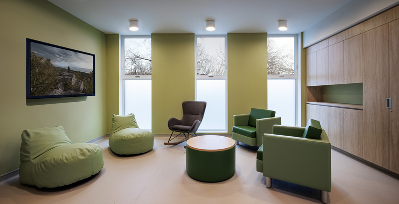 Dossier de presse | 865-64 - Communiqué de presse | Centre Lise et Yvon Lamarre : Lemay signe une conception qui allie bien-être sensoriel et inclusivité - Lemay - Architecture résidentielle - Crédit photo : Claude-Simon Langlois