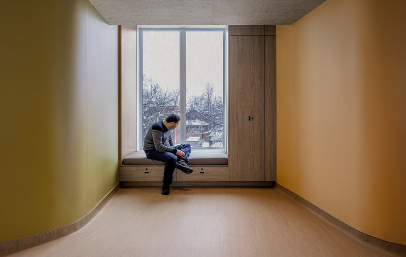 Dossier de presse | 865-64 - Communiqué de presse | Centre Lise et Yvon Lamarre : Lemay signe une conception qui allie bien-être sensoriel et inclusivité - Lemay - Architecture résidentielle - Crédit photo : Claude-Simon Langlois
