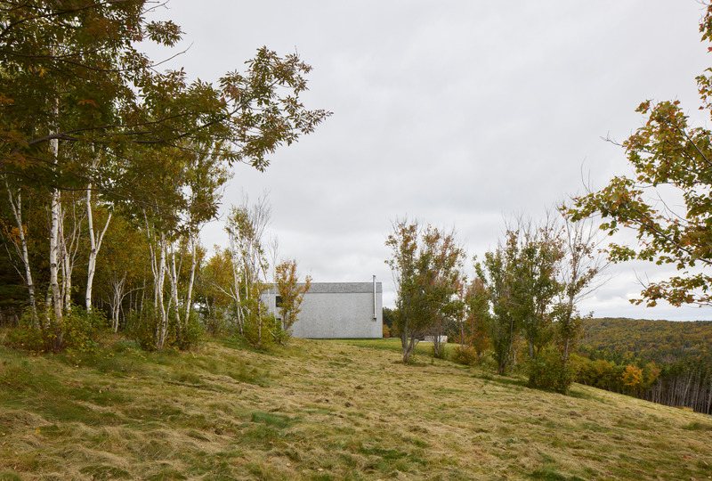 Dossier de presse | 1487-01 - Communiqué de presse | Ridge On The Chimney - MacKay-Lyons Sweetapple Architects - Architecture commerciale - Crédit photo : James Brittain