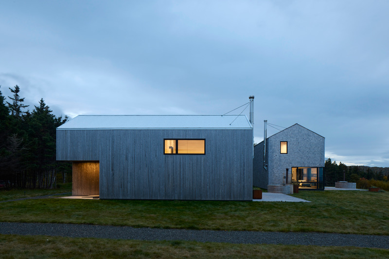Dossier de presse | 1487-01 - Communiqué de presse | Ridge On The Chimney - MacKay-Lyons Sweetapple Architects - Architecture commerciale - Crédit photo : James Brittain