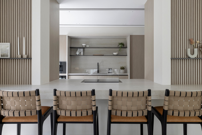 Press kit | 7534-06 - Press release | Living in Motion: The Curved Harmony of Lime Tree Valley Villa - GroundedDesign - Residential Interior Design - Lime Tree Valley Villa, by GroundedDesign - Photo credit: Kelly Tooze