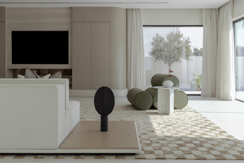 Press kit | 7534-06 - Press release | Living in Motion: The Curved Harmony of Lime Tree Valley Villa - GroundedDesign - Residential Interior Design - Lime Tree Valley Villa, by GroundedDesign - Photo credit: Kelly Tooze