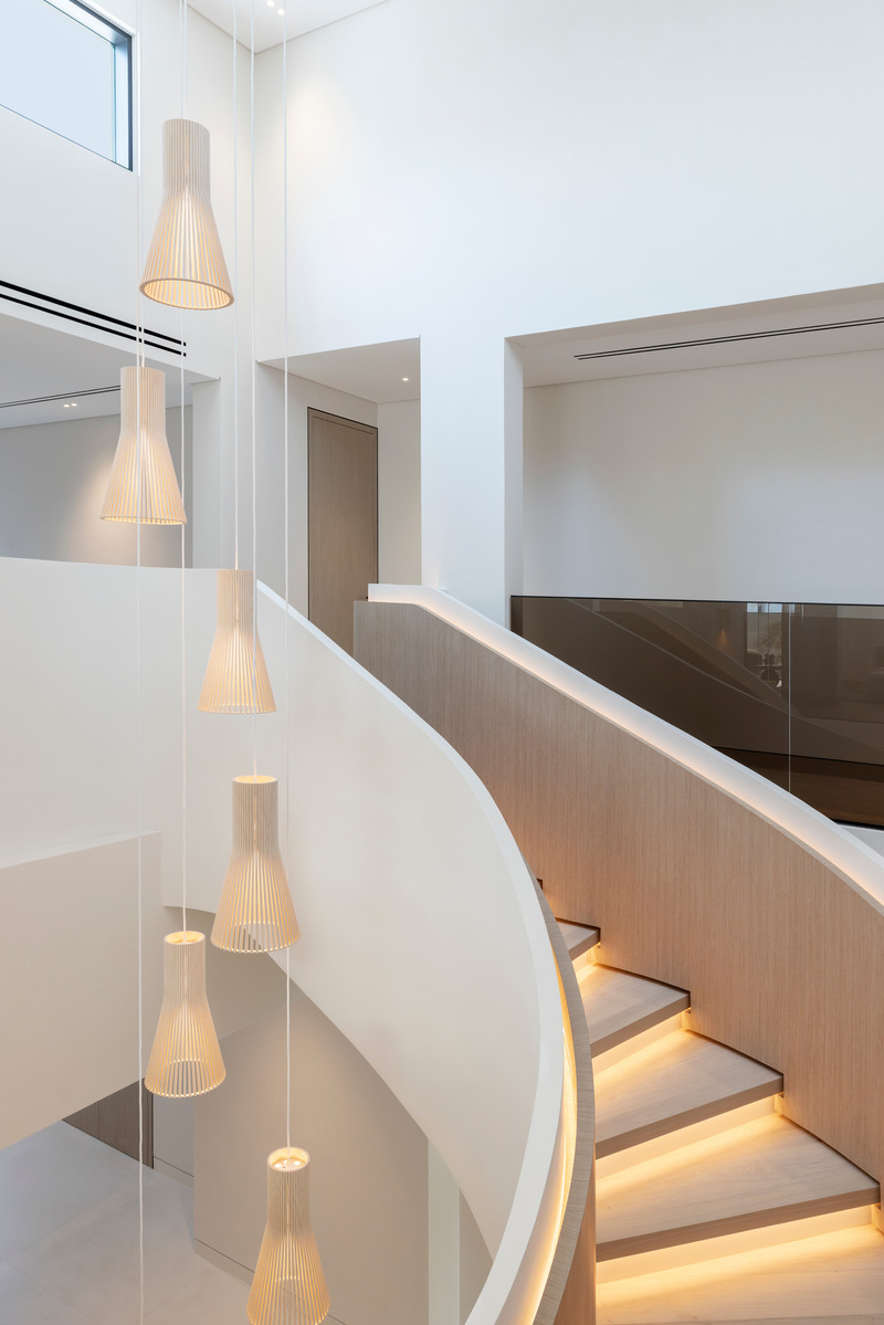 Press kit | 7534-06 - Press release | Living in Motion: The Curved Harmony of Lime Tree Valley Villa - GroundedDesign - Residential Interior Design - Lime Tree Valley Villa, by GroundedDesign - Photo credit: Kelly Tooze