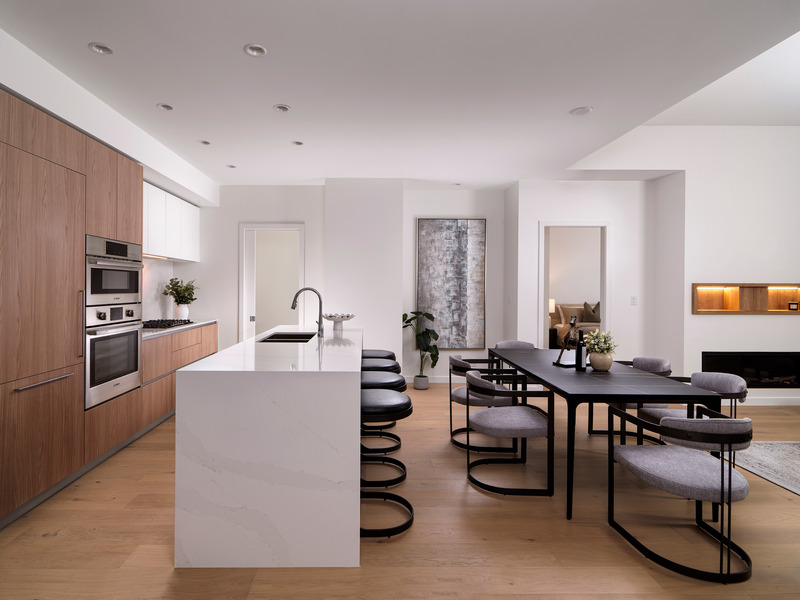 Press kit | 7694-01 - Press release | One Bear Mountain Wins Twice at Victoria Capital Region Commercial Building Awards - One Bear Mountain - Real Estate - One Bear Mountain - Suite 1610_Kitchen & Dining space - Photo credit: Blueprint Global