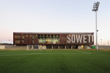 Press kit | 809-05 - Press release | Azure announces the finalists of the second annual AZ Awards - Azure Magazine - Competition - Firm:&nbsp;RUFproject<br>Project:&nbsp;Football Training Centre Soweto