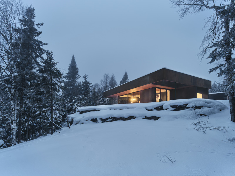 Dossier de presse | 4154-03 - Communiqué de presse | Chalet armuré du hibou - Atelier Schwimmer - Architecture résidentielle - Crédit photo : Phil Bernard