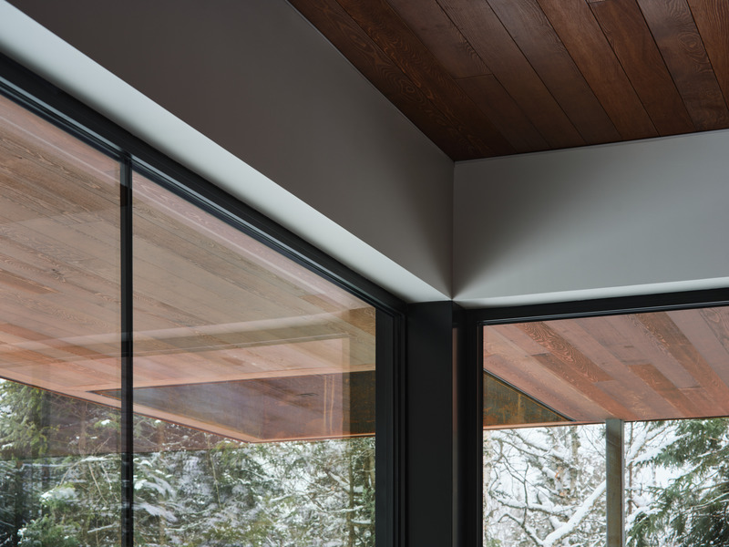 Dossier de presse | 4154-03 - Communiqué de presse | Chalet armuré du hibou - Atelier Schwimmer - Architecture résidentielle - Crédit photo : Phil Bernard