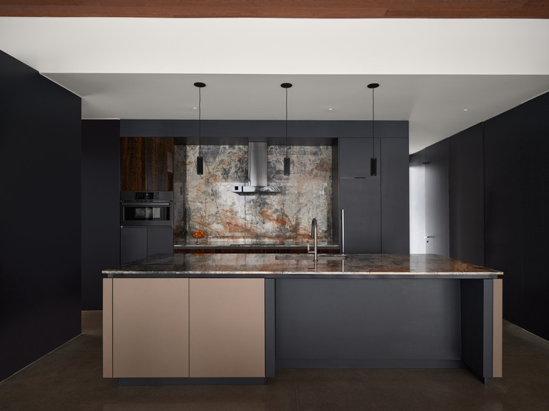 Dossier de presse | 4154-03 - Communiqué de presse | Chalet armuré du hibou - Atelier Schwimmer - Architecture résidentielle - Crédit photo : Phil Bernard