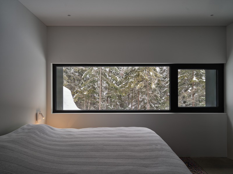 Dossier de presse | 4154-03 - Communiqué de presse | Chalet armuré du hibou - Atelier Schwimmer - Architecture résidentielle - Crédit photo : Phil Bernard