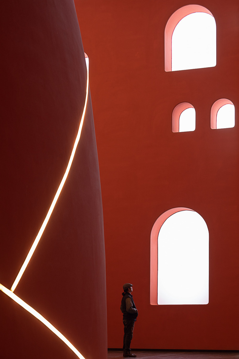 Dossier de presse | 7501-07 - Communiqué de presse | Build the Future: Submissions Are Now Open for the BLT Built Design Awards 2025 - 3C Awards - Concours - Maiji Mountain Area Tourist Service Center, ZXD Architects &amp; CAALADI - Crédit photo : Yi Gao