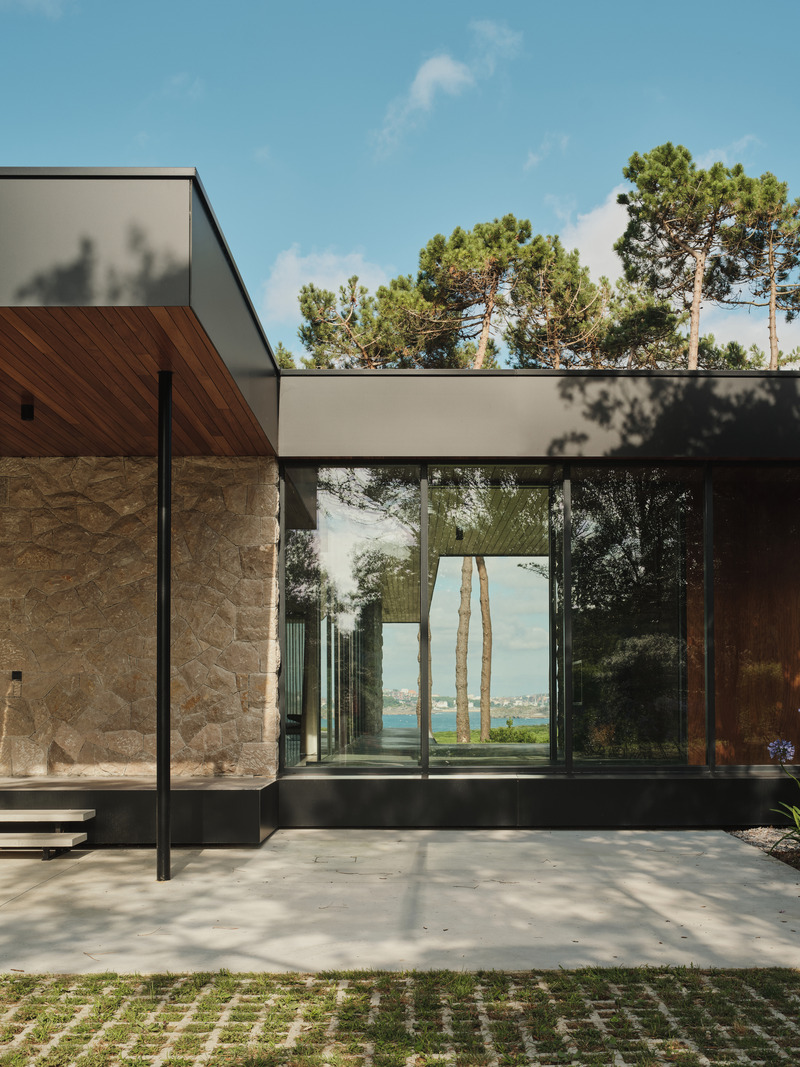 Dossier de presse | 3766-04 - Communiqué de presse | Mer et pierre : architecture vernaculaire dans une perspective actuelle - Zooco Estudio - Architecture résidentielle - Crédit photo :   David Zarzoso 