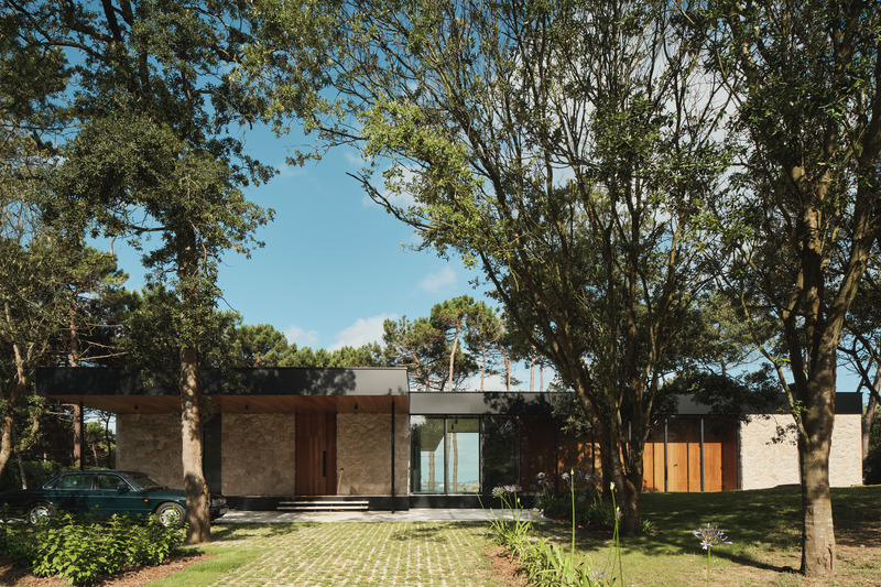 Dossier de presse | 3766-04 - Communiqué de presse | Mer et pierre : architecture vernaculaire dans une perspective actuelle - Zooco Estudio - Architecture résidentielle - Crédit photo :   David Zarzoso 