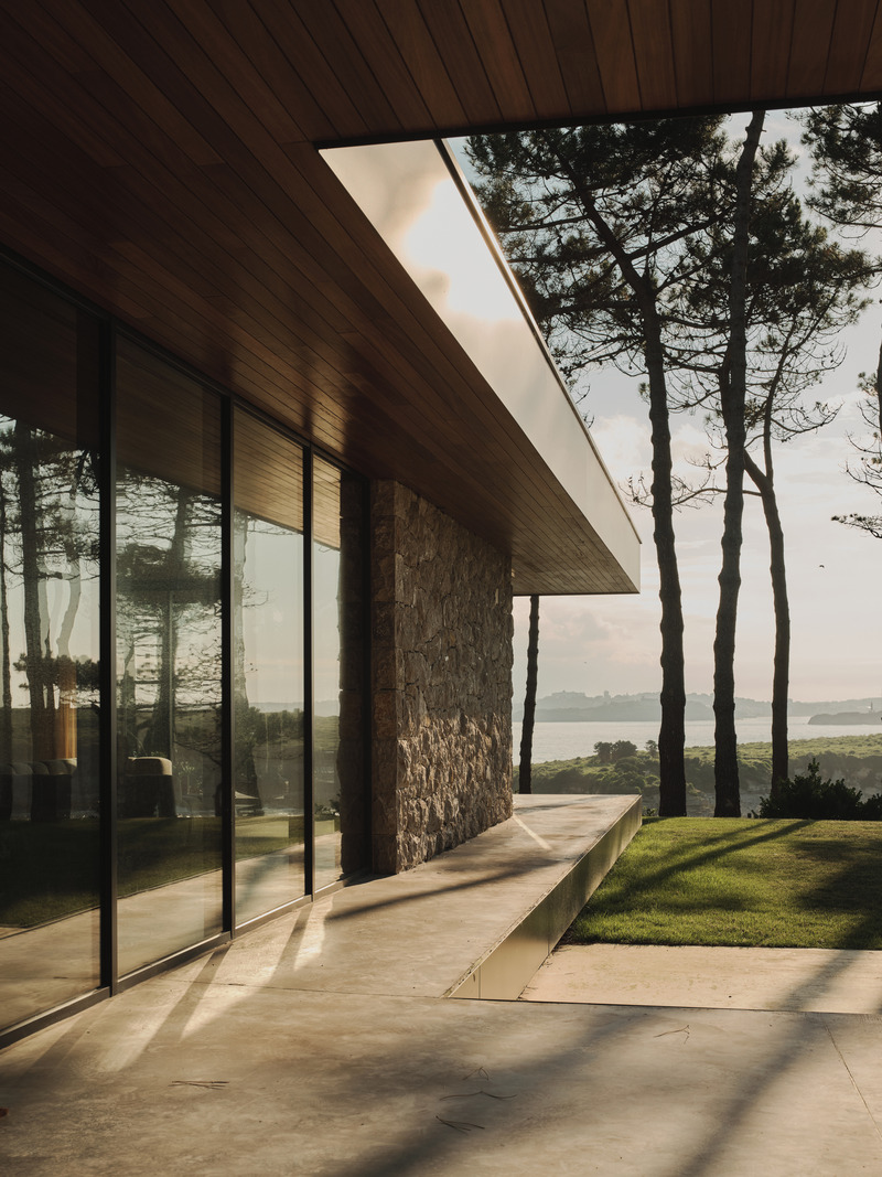 Dossier de presse | 3766-04 - Communiqué de presse | Mer et pierre : architecture vernaculaire dans une perspective actuelle - Zooco Estudio - Architecture résidentielle - Crédit photo :   David Zarzoso 