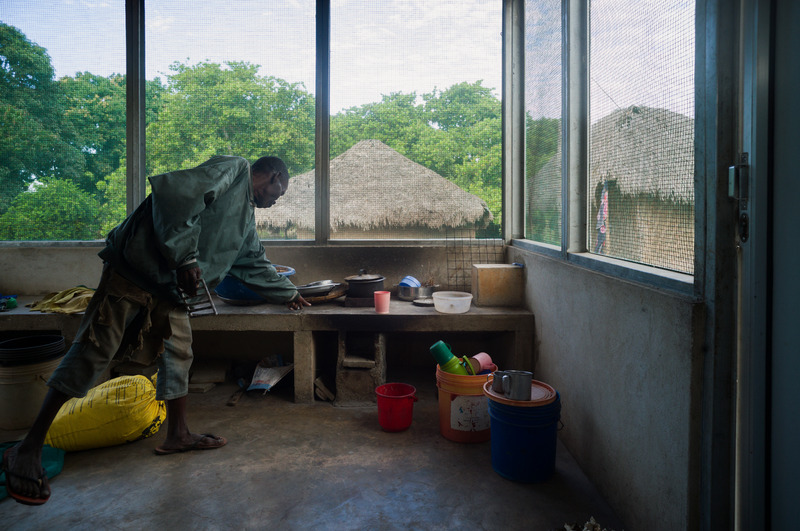 Dossier de presse | 7680-01 - Communiqué de presse | Star Homes - The House that Fights Malaria at Milan Design Week 2025 - An exhibition by the Danish Royal Academy – Architecture, Design, Conservation - Architecture résidentielle - Star Homes, Mtwara, Tanzania - Crédit photo : Julien Lanoo