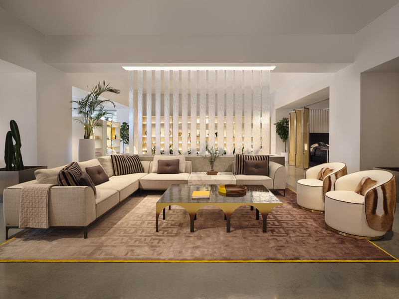 Dossier de presse | 7656-01 - Communiqué de presse | Fendi Casa, Dolce & Gabbana Casa, Versace Home, Bentley Home et Gallotti & Radice rejoignent Maison Territo au Royalmount, marquant un tournant pour le design italien à Montréal - Maison Territo - Design d’intérieur résidentiel -  Le salon Fendi Casa chez Maison Territo une composition subtile de textures nobles, de lignes épurées et de détails architecturaux, fidèle à l’élégance romaine de la maison.  - Crédit photo :   Phil Bernard  