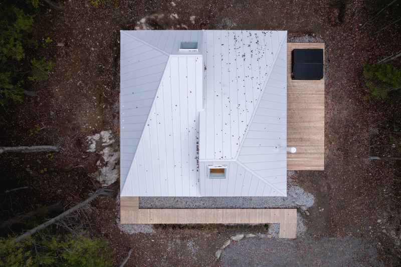 Dossier de presse | 774-18 - Communiqué de presse | Les lauréats des Prix d’excellence en architecture 2025 dévoilés - Ordre des architectes du Québec (OAQ) - Concours - <p class="">Habitat Sélénite</p><p>_naturehumaine</p><p>Eastman (Estrie)</p> - Crédit photo : Raphaël Thibodeau