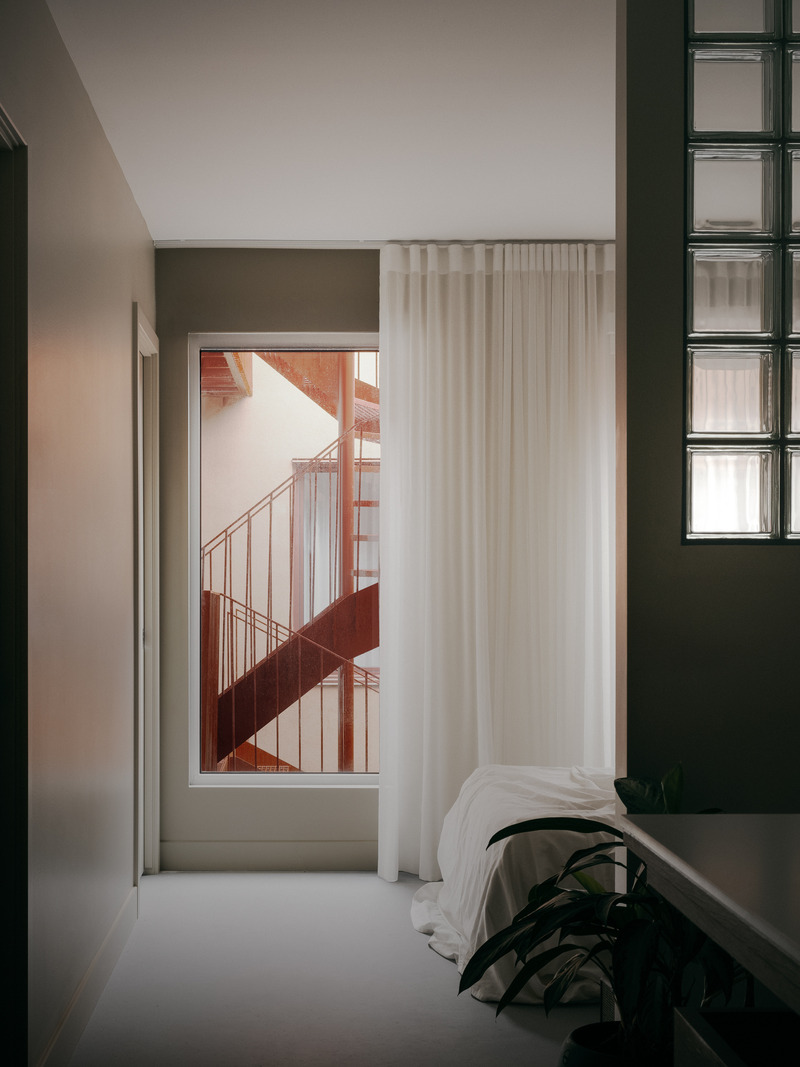 Dossier de presse | 1776-10 - Communiqué de presse | Le Binôme - Fabelta, sytèmes de fenestration - Produit - Crédit photo : Félix Michaud