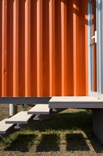 Dossier de presse | 839-01 - Communiqué de presse | Containers of Hope - Benjamin Garcia Saxe Architecture - Architecture résidentielle - Crédit photo : Andres Garcia Lachner