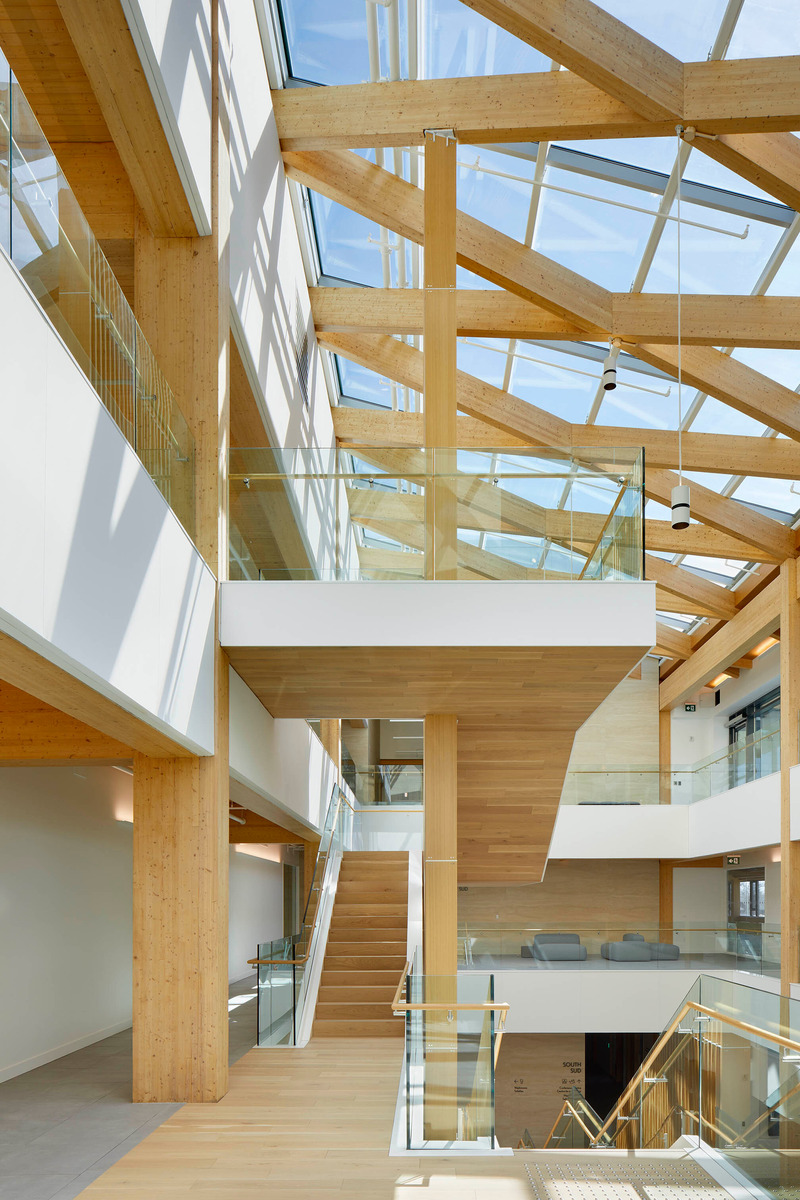 Dossier de presse | 2035-03 - Communiqué de presse | Ontario Secondary School Teachers' Federation (OSSTF) Building - Kasian Architecture Interior Design and Planning & Moriyama Teshima Architects - Design d’intérieur commercial - Crédit photo : Tom Arban