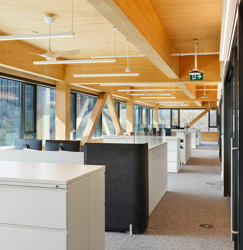 Dossier de presse | 2035-03 - Communiqué de presse | Ontario Secondary School Teachers' Federation (OSSTF) Building - Kasian Architecture Interior Design and Planning & Moriyama Teshima Architects - Design d’intérieur commercial - Crédit photo : Tom Arban