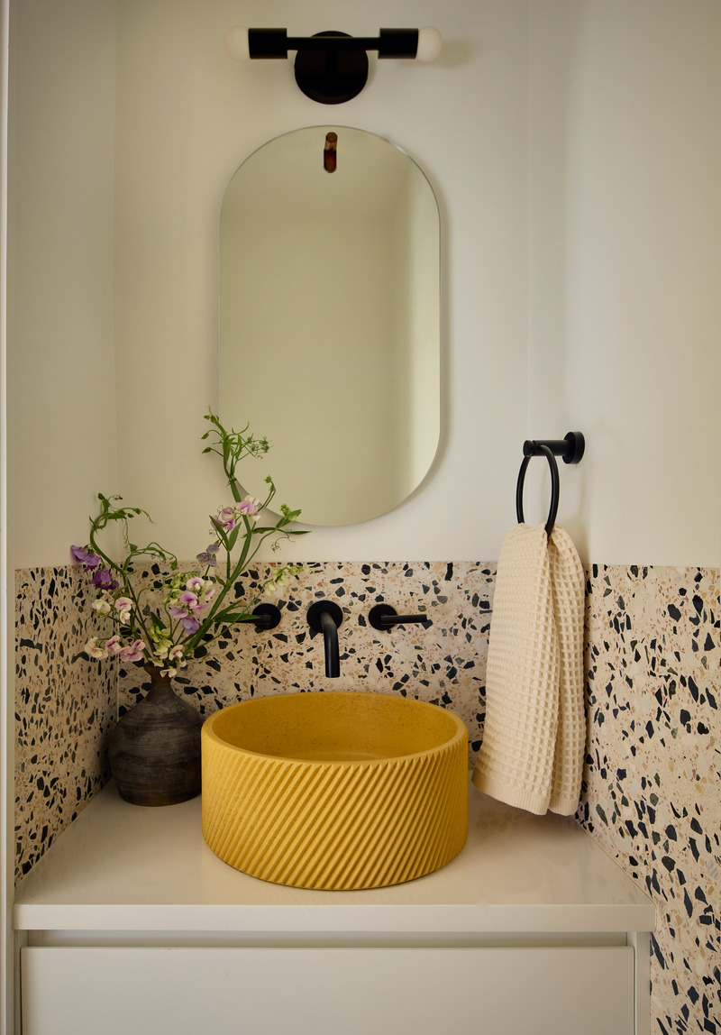 Press kit | 2875-19 - Press release | Adelphi Townhouse - Barker Architecture Office - Residential Interior Design - Photo credit: Gieves Anderson