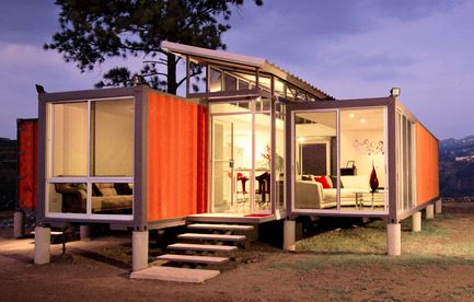 Dossier de presse | 839-01 - Communiqué de presse | Containers of Hope - Benjamin Garcia Saxe Architecture - Architecture résidentielle - Crédit photo : Andres Garcia Lachner